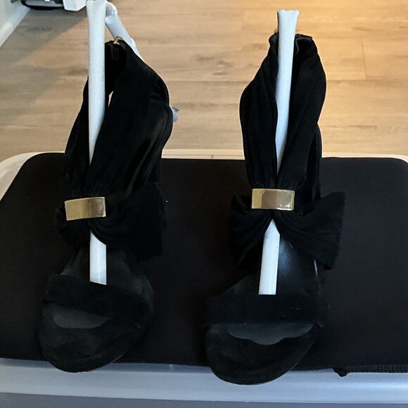 Gucci black velvet sandal heel with gold buckle size 36 - Picture 2 of 6